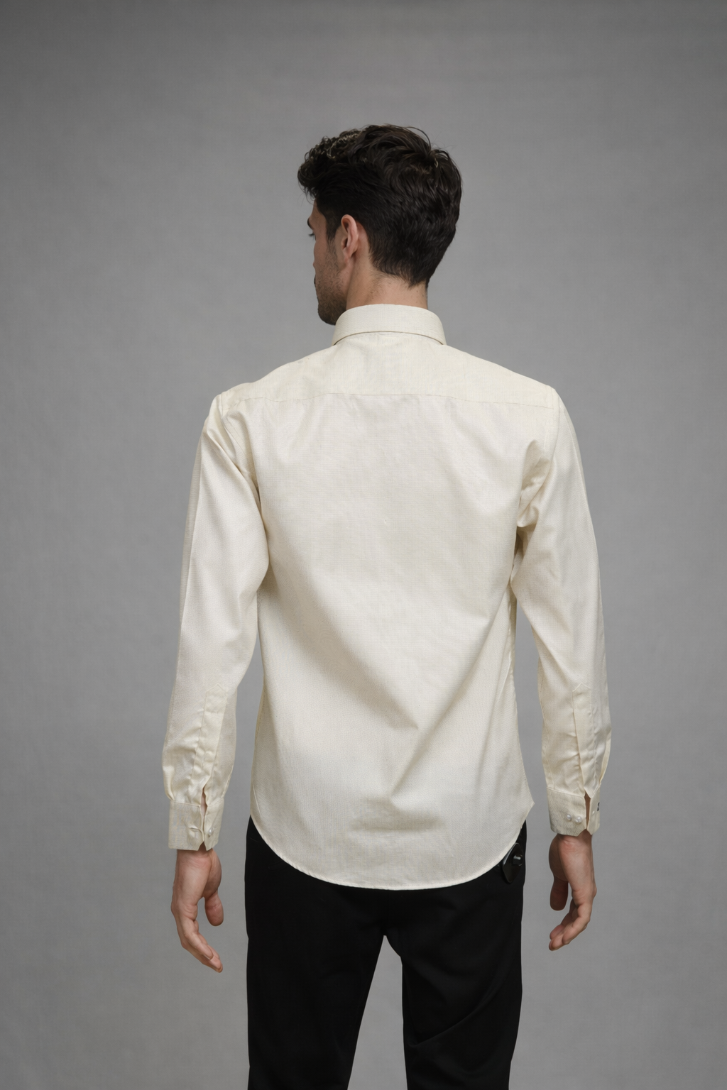 25 CF Dobby Cream Solid Slim Fit Shirt